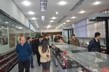 与会老师参观美女性爱视频
地质博物馆.JPG 与会老师参观美女性爱视频
地质博物馆.JPG