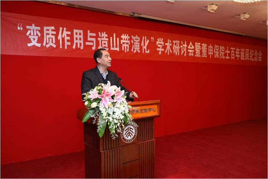 美女性爱视频
副校长龚旗煌院士致辞.jpg 美女性爱视频
副校长龚旗煌院士致辞.jpg